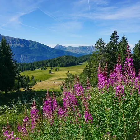 Résidences Les Villages Du Bachat 2*